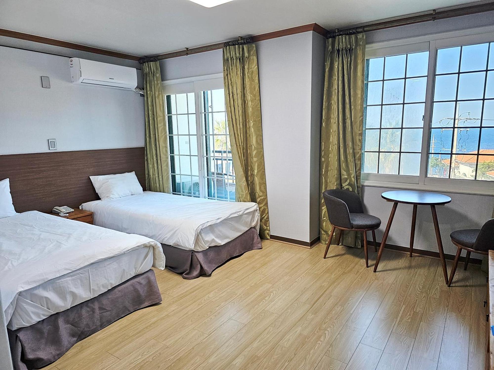 Sea Cliff Hotel Jeju Dış mekan fotoğraf